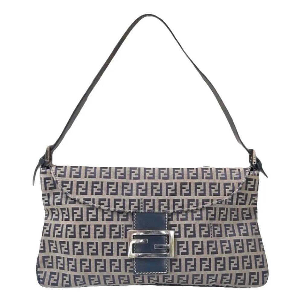 Vintage Grey Fendi Baguette Shoulder Bag - Picture 2 of 8